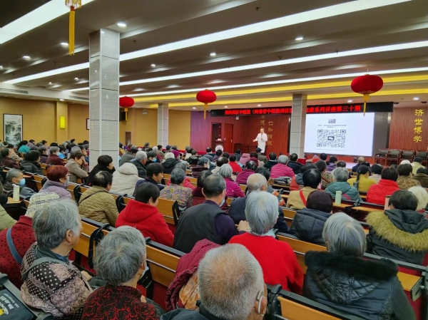 惠民進(jìn)行時(shí)！鄭西專家以健康會(huì)友，現(xiàn)場解民憂！